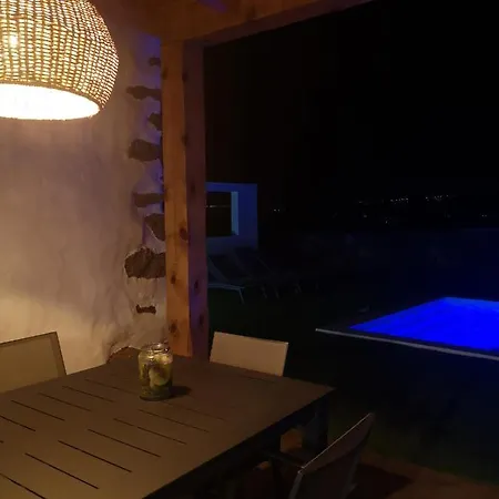 Volcanes Villa Lajares